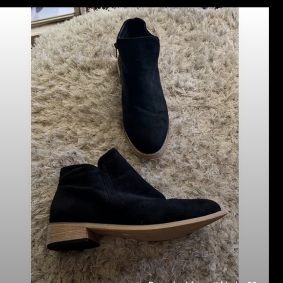 Seven7 Shoes - Woman's Size 10 Black Seven7 Cisco Kid Bootie Boots - Ankle